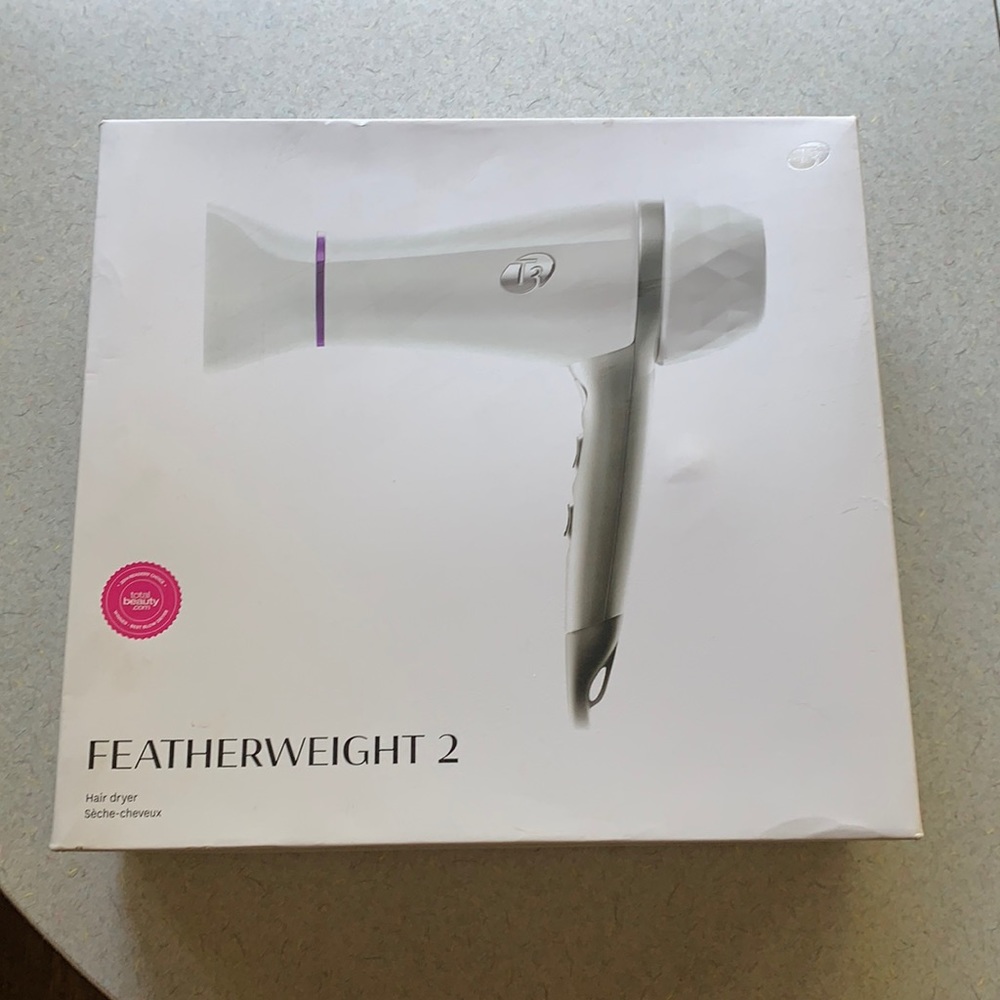 T3 featherweight hair dryer